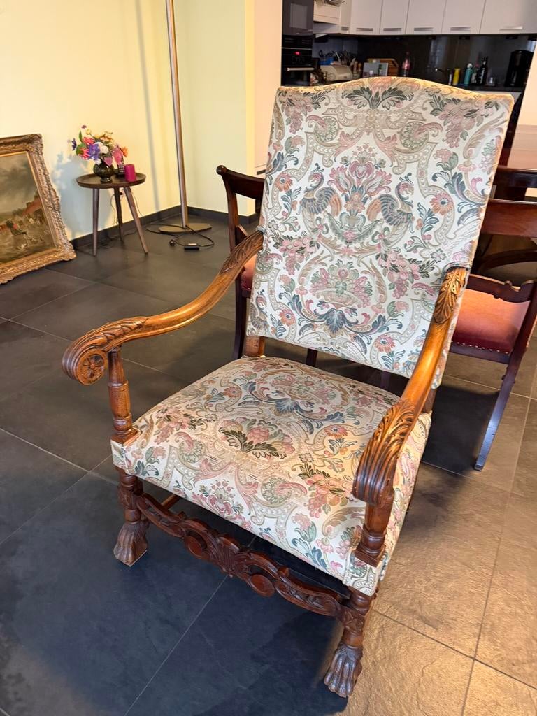 Antieke stoel, Ophalen