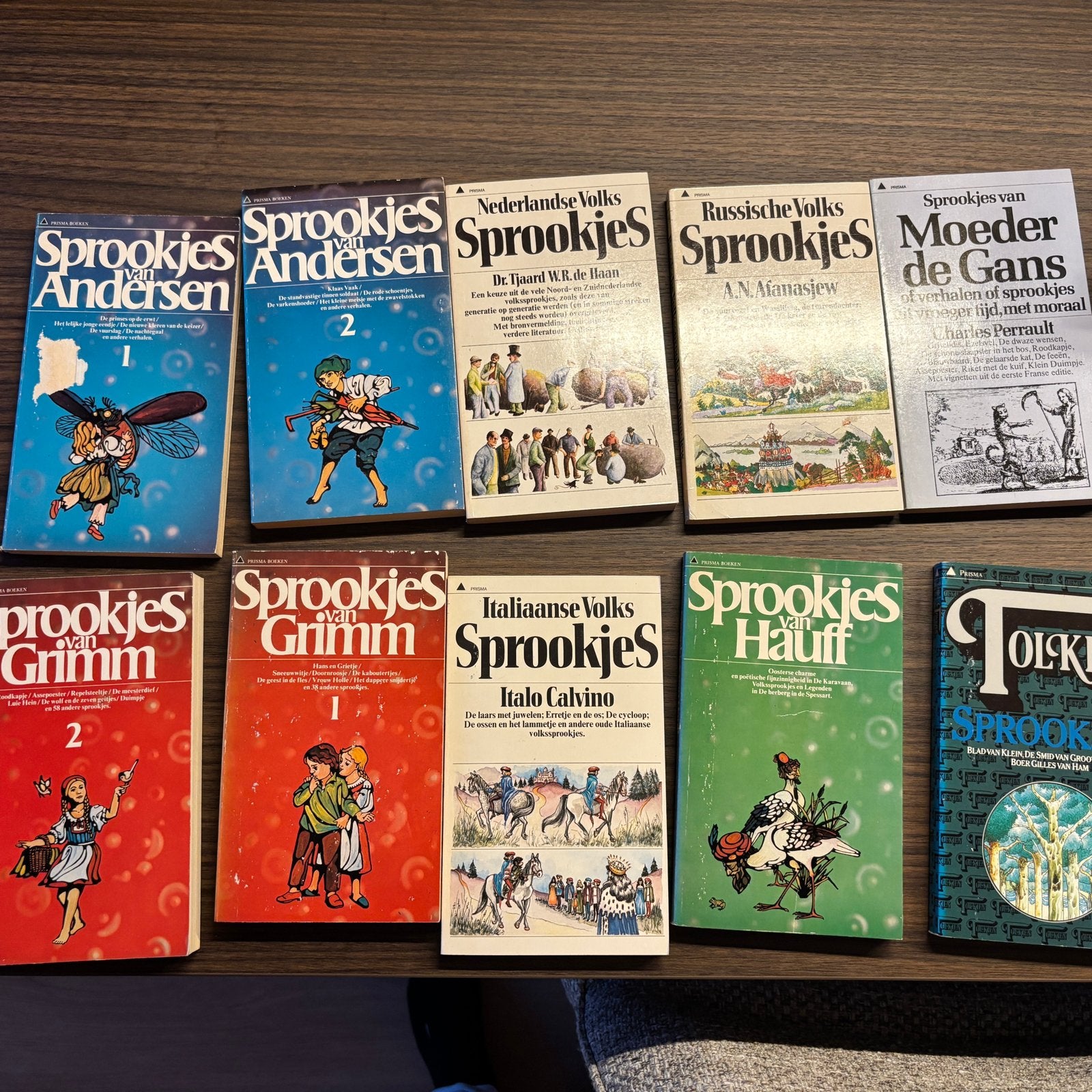 Prisma Sprookjes Collectie - 10 Boeken in Cassette, Boeken, Sprookjes en Fabels, Ophalen of Verzenden, Gelezen
