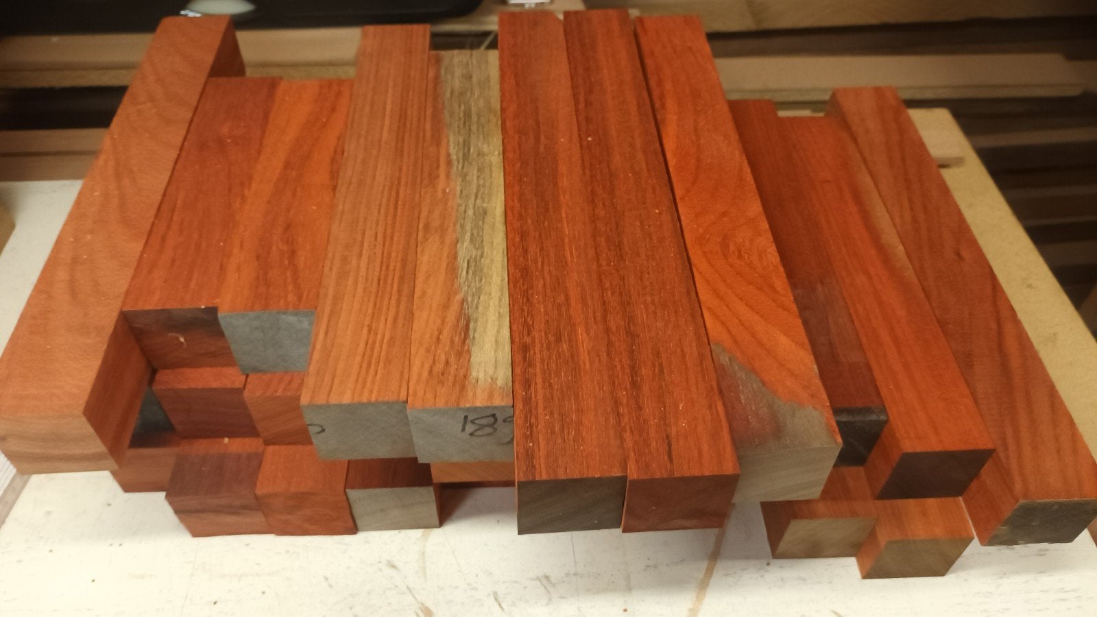 Padouk en Kambala Teak Iroko, Ophalen of Verzenden