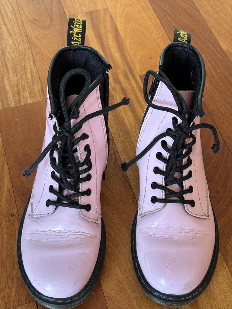 Licht roze dr. Martens. Maat 36, Kleding | Dames, Schoenen, Ophalen of Verzenden, Zo goed als nieuw, Roze