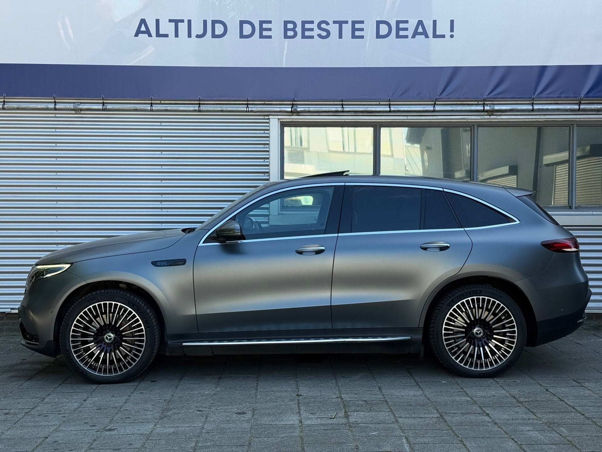 Mercedes-Benz EQC 400 4-Matic AMG 300KW l 99,08% SOH l Pano, Auto's, Automaat, 2395 kg, 417 km, Vierwielaandrijving