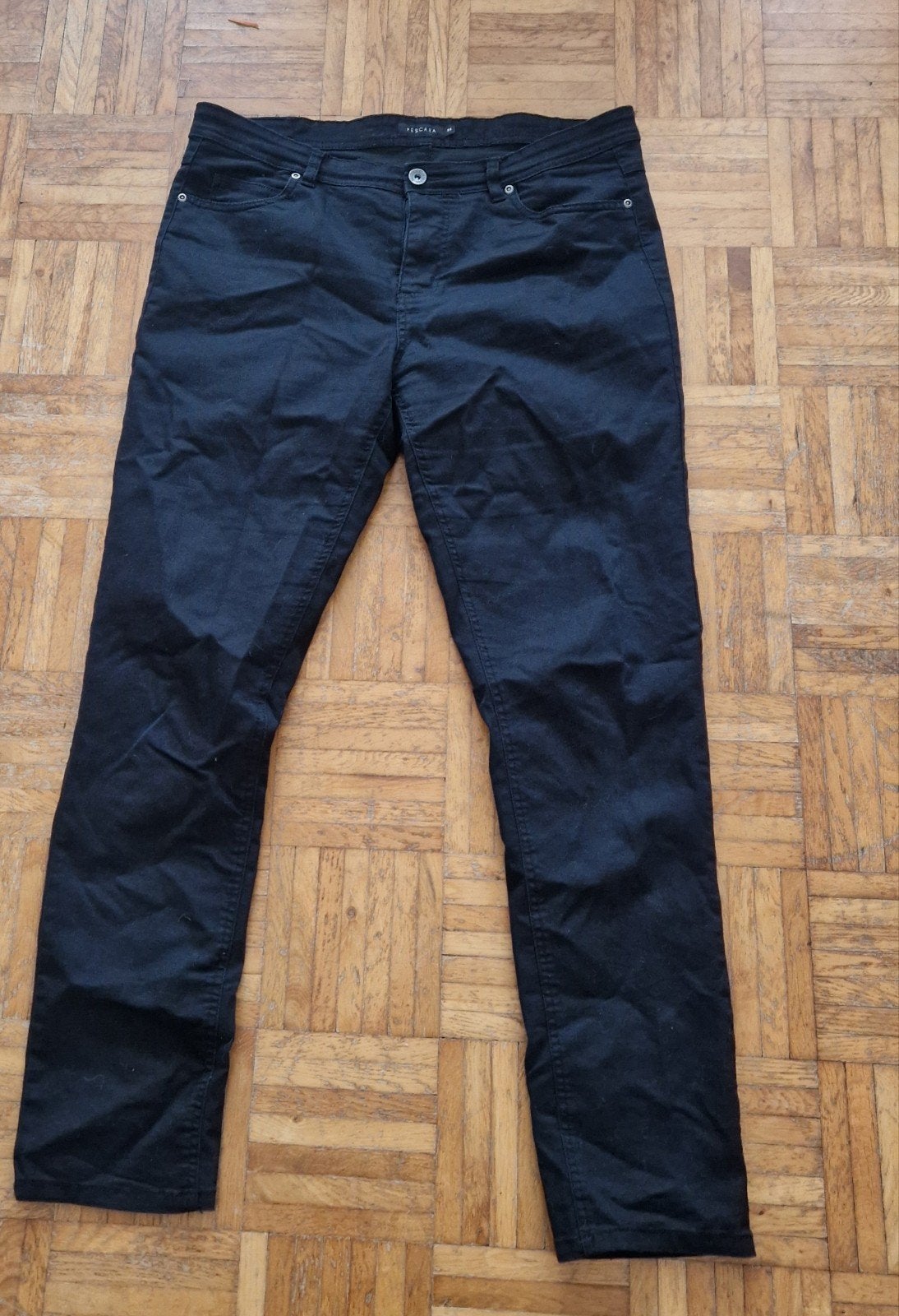 Nette zwarte broek van Pescara, maat 44, Kleding | Dames, Ophalen of Verzenden