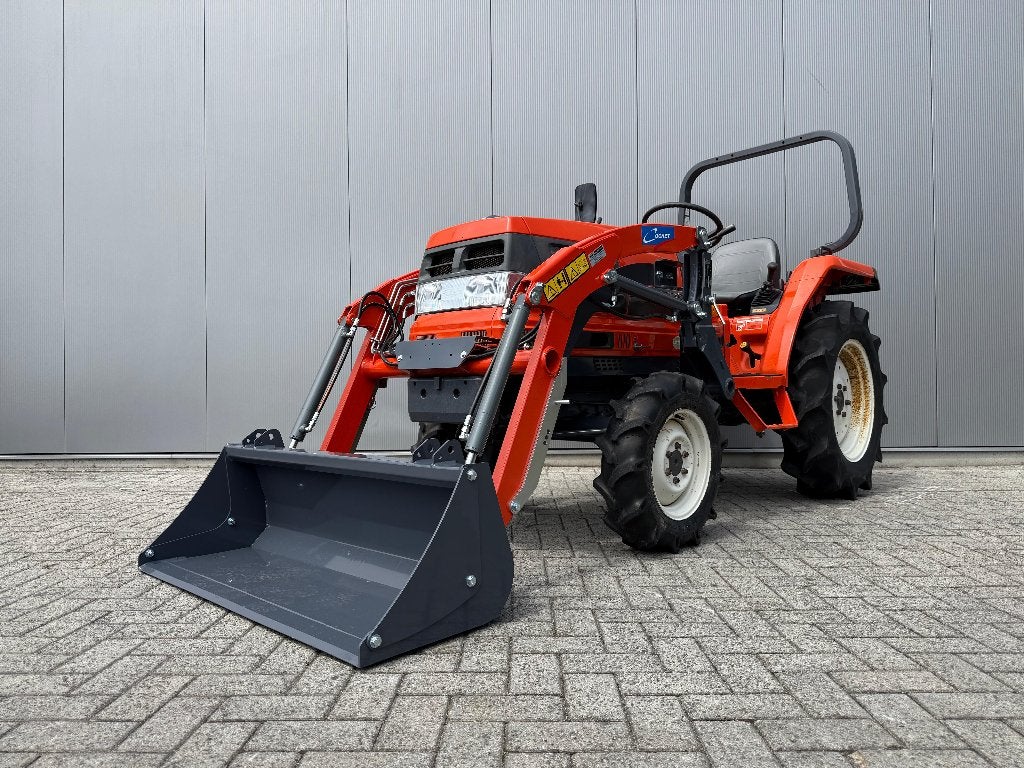 Kubota GL220D minitrekker met voorlader - 26PK - 4WD - 500hr, Zakelijke goederen, Agrarisch | Tractoren, Gebruikt, Tot 2500, Tot 80 Pk