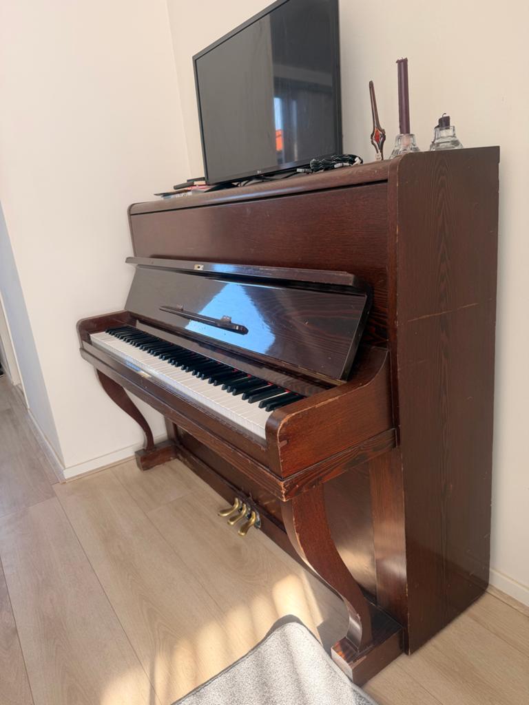 Second hand Piano, Muziek en Instrumenten, Piano's, Gebruikt, Bruin, Ophalen of Verzenden, Piano