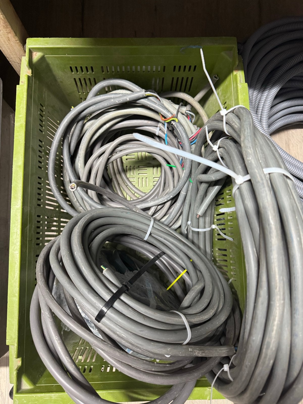 Diverse elektra kabels 2,5 mm2, 4 mm2 en 6 mm2, Ophalen of Verzenden, Nieuw, Kabel of Snoer