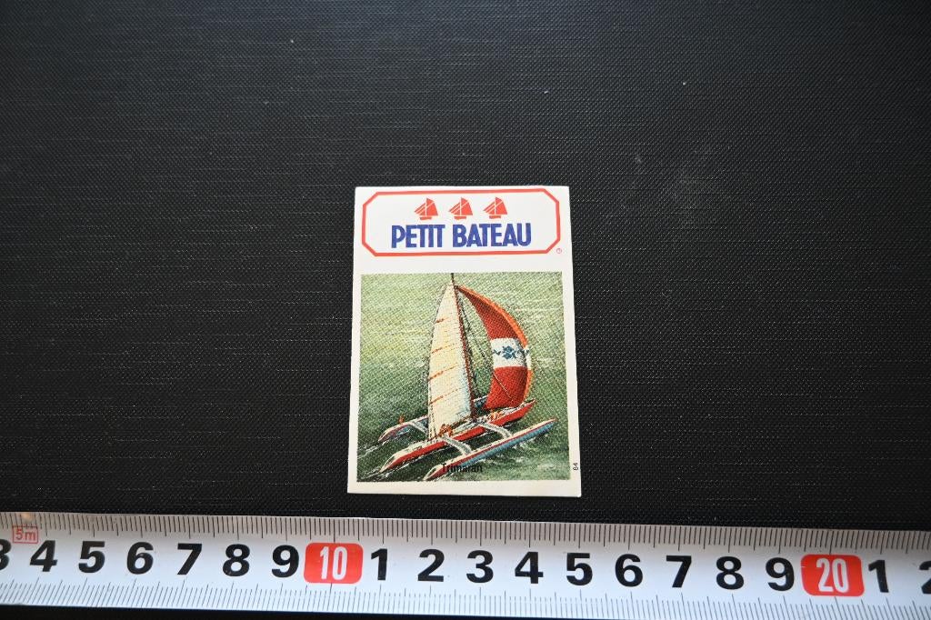 sticker petit bateau boot schip trimaran, Ophalen, Zo goed als nieuw