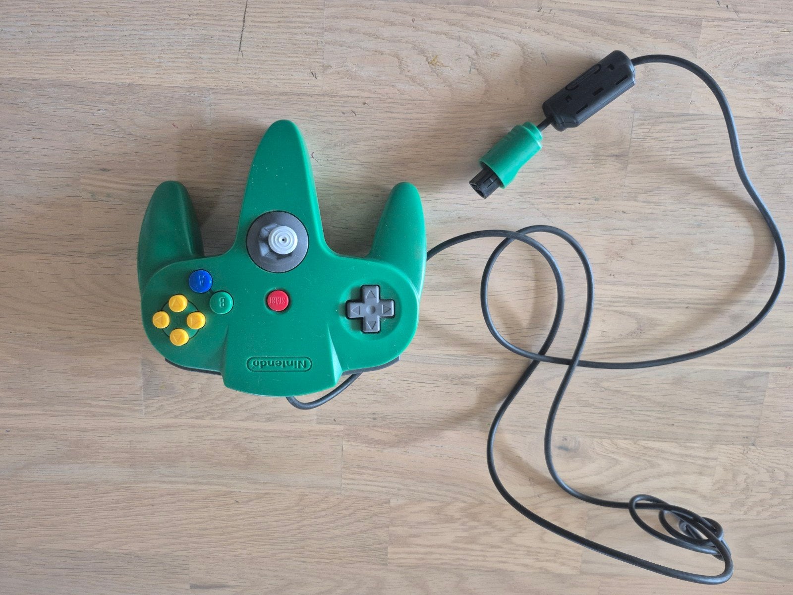 N64 Controller Groen - Origineel Nintendo 64, Spelcomputers en Games, Ophalen of Verzenden, Gebruikt, Met 1 controller