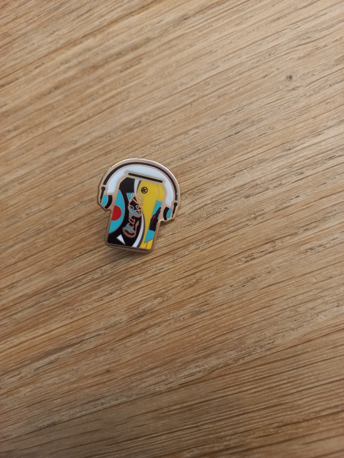 Coca cola blik speldje, Verzamelen, Speldjes, Pins en Buttons, Ophalen of Verzenden, Zo goed als nieuw, Overige onderwerpen