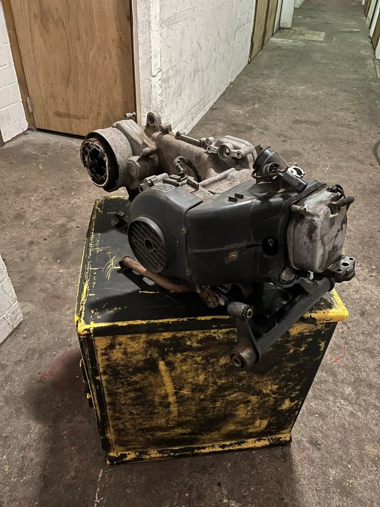 Sym 12 “ inch motorblok, Ophalen of Verzenden, Gebruikt, Blok, SYM