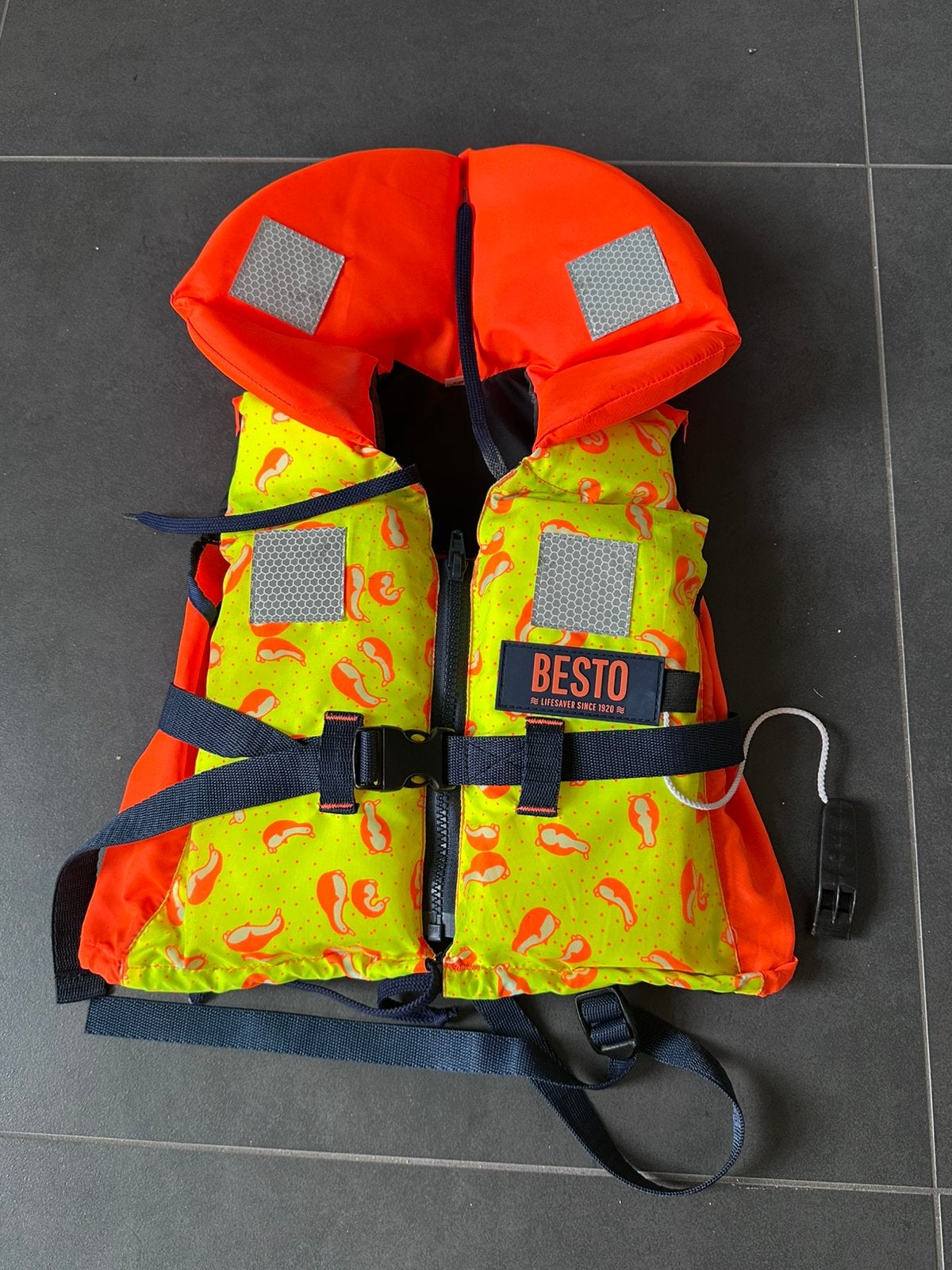 Reddingsvest voor baby van 5-15kg van Besto, Ophalen of Verzenden, Zo goed als nieuw, Kind, Reddingsvest of Zwemvest