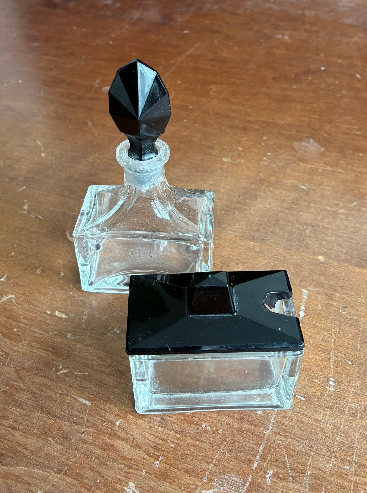Art Deco parfumflesje en poederdoosje / olie- en zoutvaatje., Antiek en Kunst, Ophalen of Verzenden