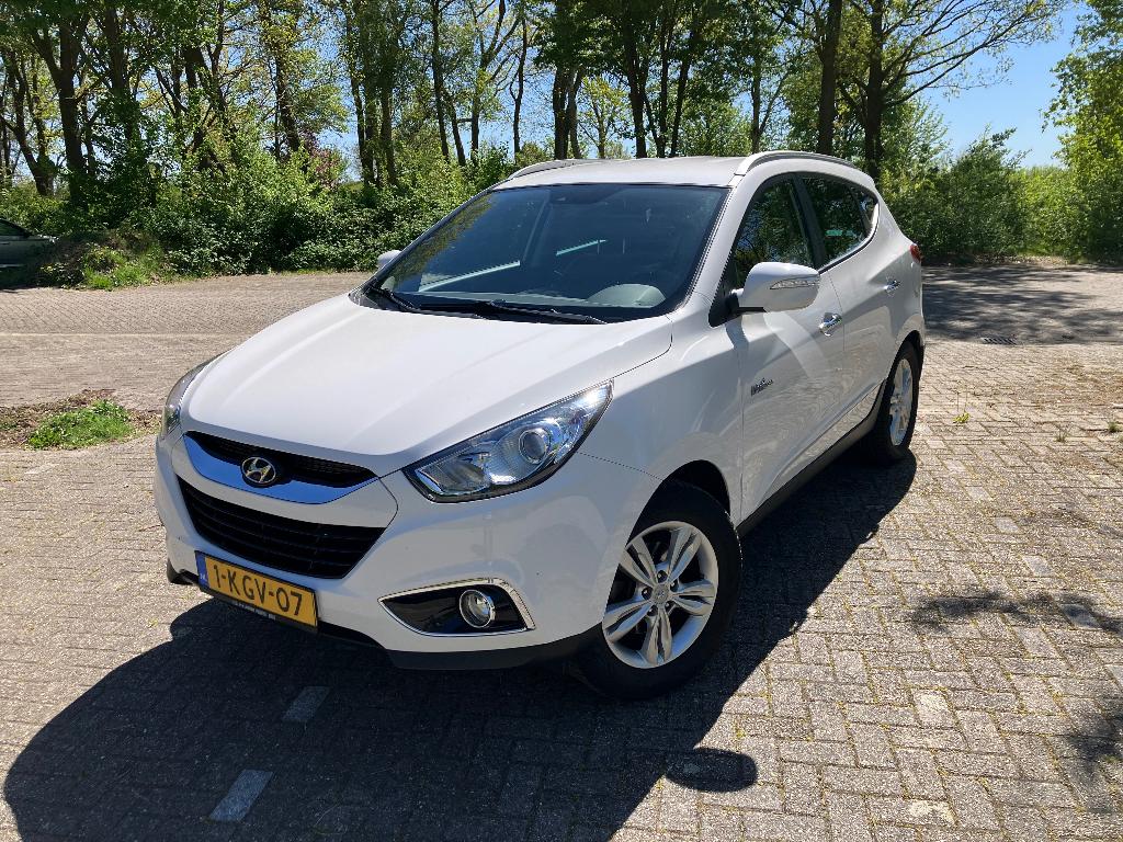 Hyundai iX35 1.6i GDI Blue 135pk 2013 Wit, Auto's, Hyundai, Particulier, iX35, ABS, Achteruitrijcamera, Airconditioning, Alarm