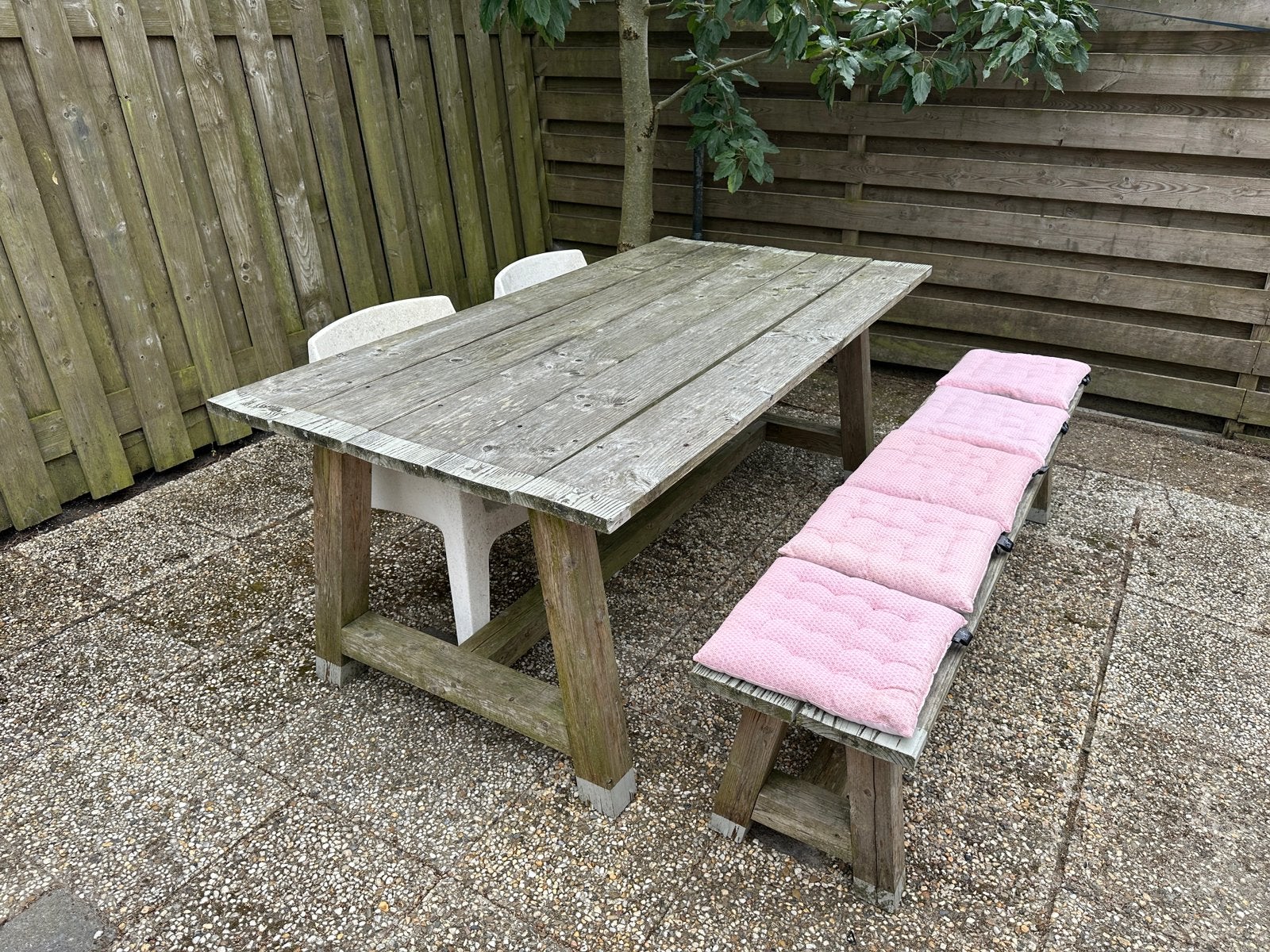 Houten picknicktafel met bank en stoelen en kussens, Ophalen, Zo goed als nieuw, Rechthoekig, Hout
