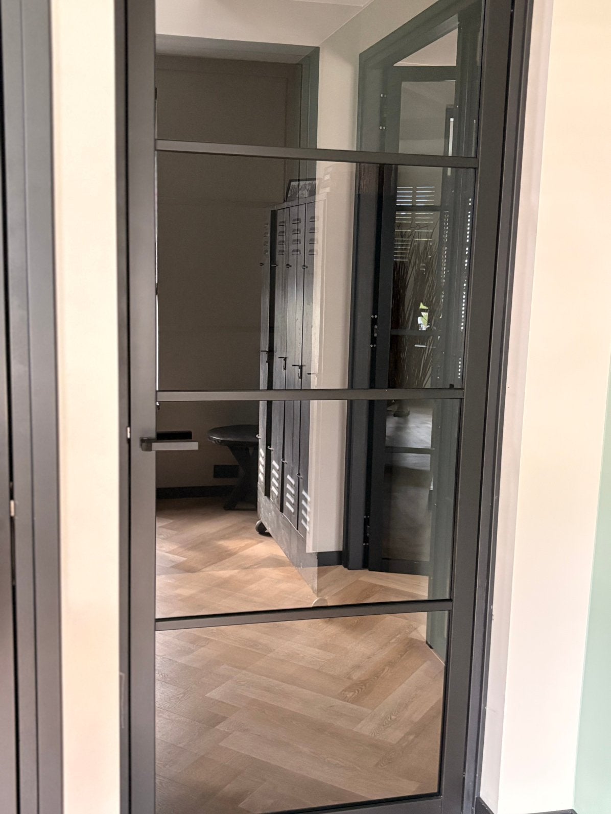 Skantrae slimserie SSL 4004 zwart rookglas, Ophalen, 80 tot 100 cm, 215 cm of meer, Binnendeur