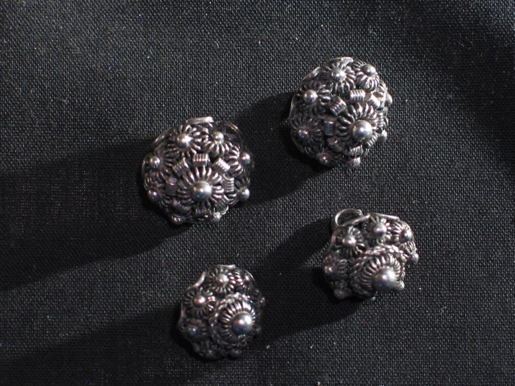 Knopen antiek zilver Zeeuws type 1850. 2173, Antiek en Kunst, Ophalen of Verzenden, Zilver