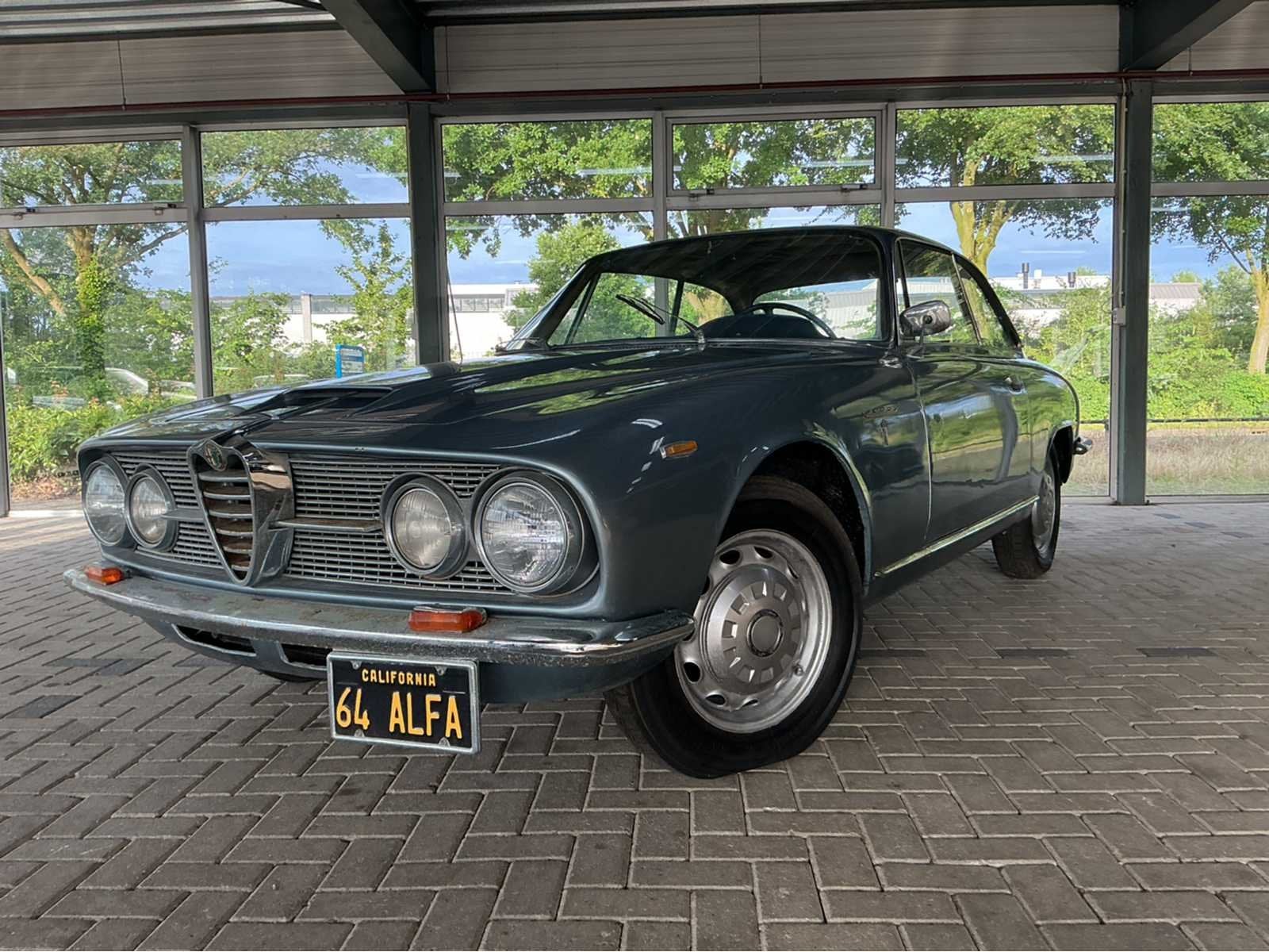 Alfa Romeo 2600 Sprint | 2.6 | 1964 | 145 pk | youngtimer, Auto's, Alfa Romeo, Gebruikt, Overige modellen, Overige carrosserieën