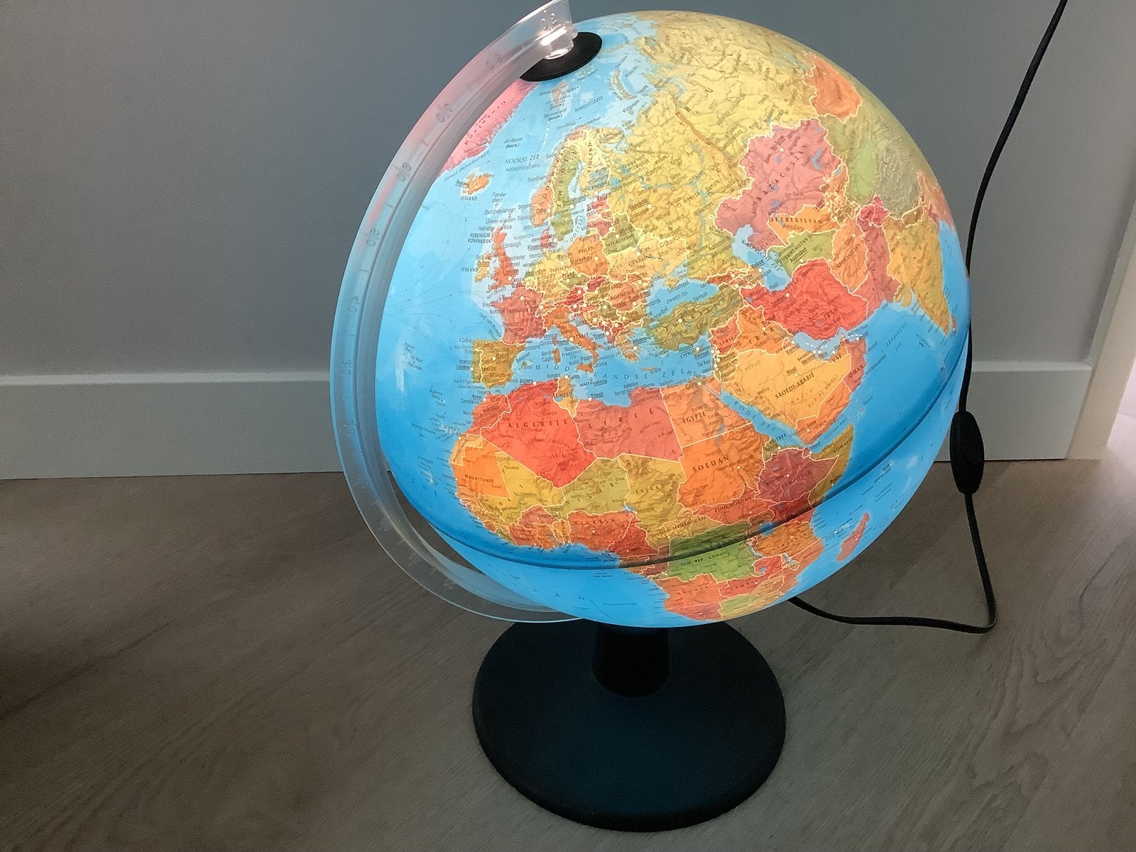 Mooie grote verlichte wereldbol globe 30 cm bol!, Ophalen of Verzenden, Zo goed als nieuw