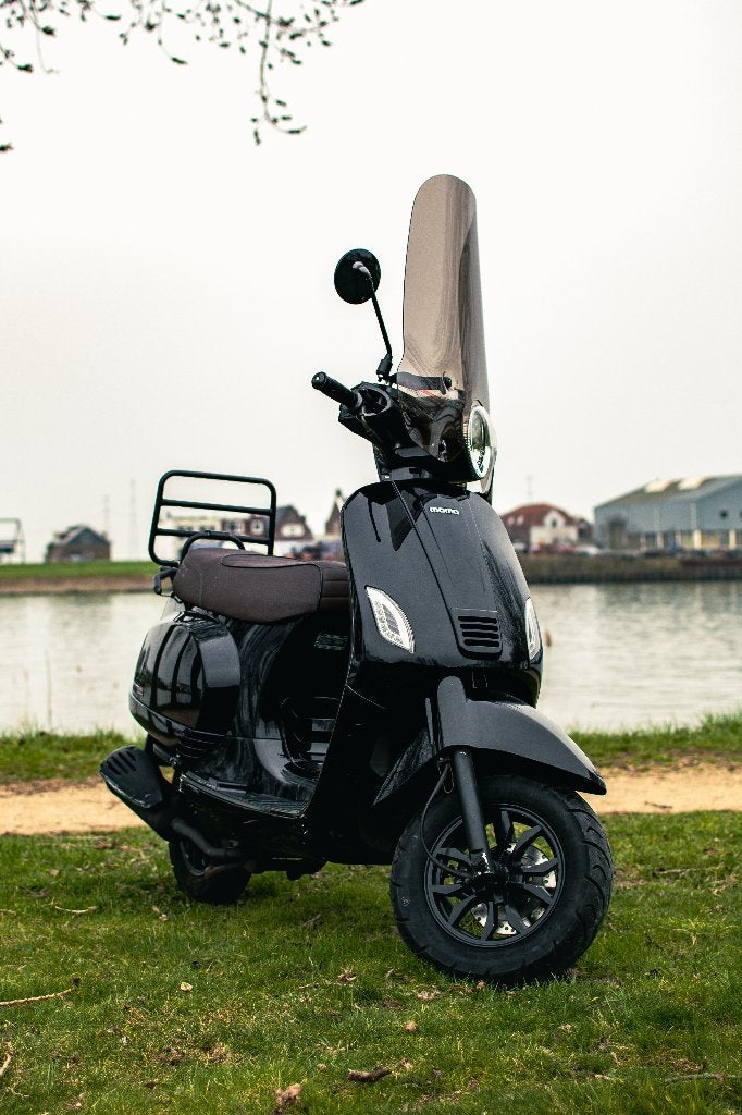 Momo Morino 50cc scooter (eerste eigenaar), Gebruikt, Benzine, Ophalen, Overige merken