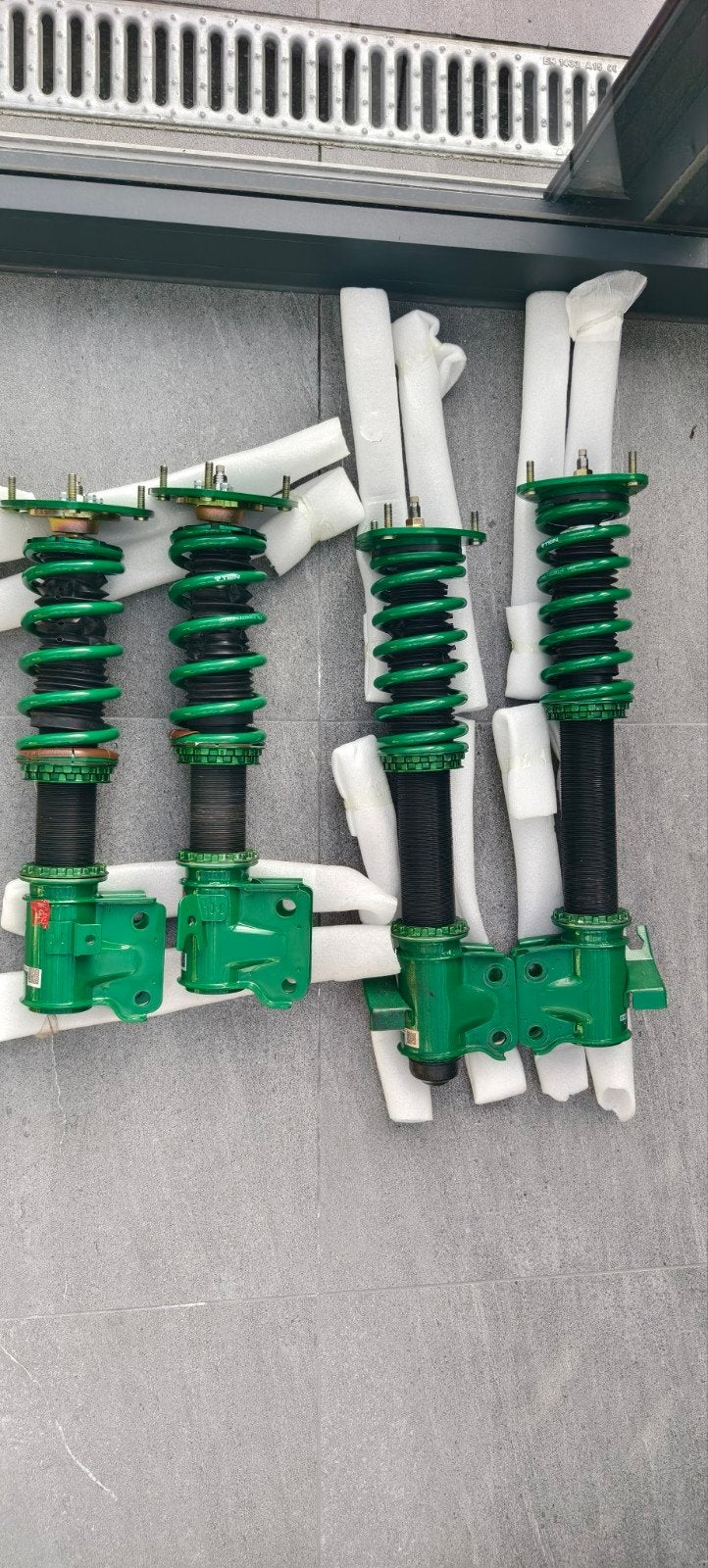 Tein Flex Z Schroefset Subaru Impreza 5x114, Ophalen, Subaru