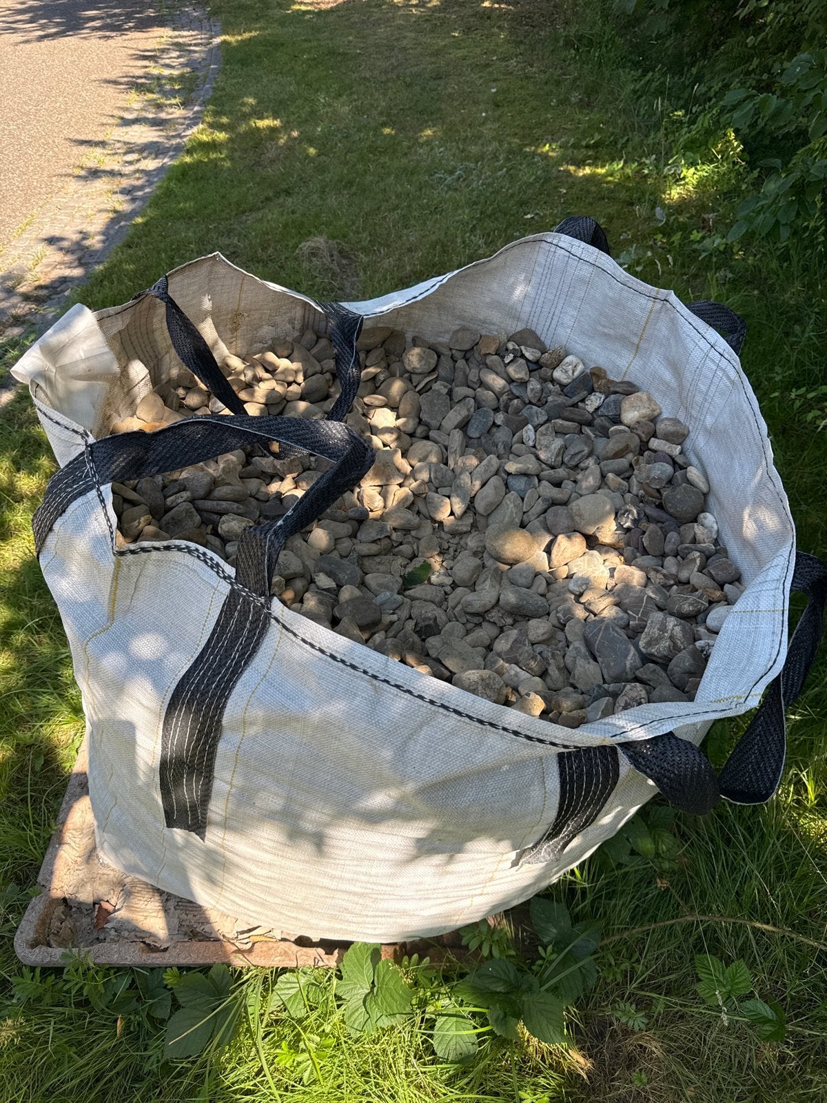 Big bag met Limburgs grind beige/ bruin 30/60 mm- Excluton, Tuin en Terras, Ophalen, Gebruikt, Grijs, Grind