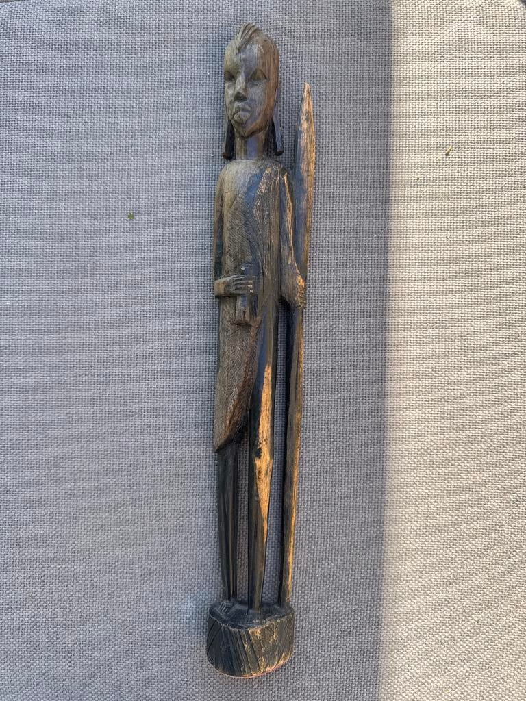 Vintage Houten Afrikaans Beeld - Handgesneden Krijger, Antiek en Kunst, Ophalen of Verzenden, Handgemaakt, 20 - 50 cm, Beeld