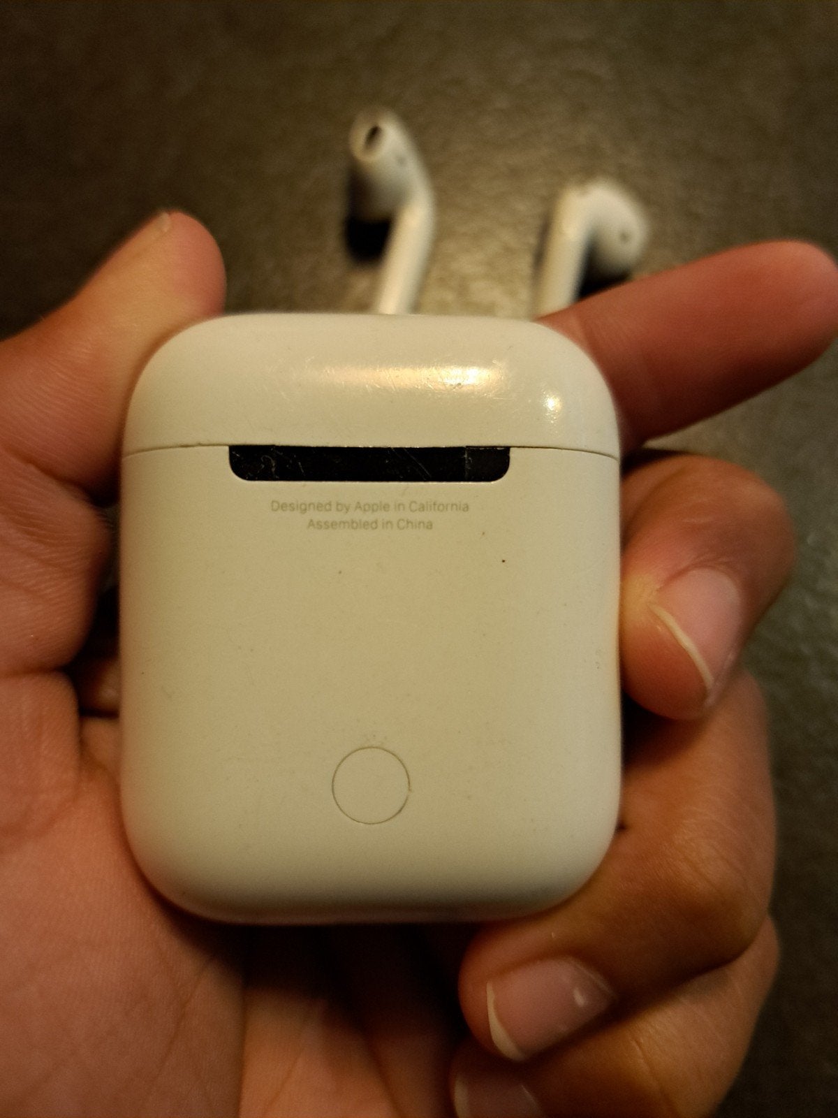 Apple AirPods (1e generatie) met oplaadcase, Ophalen of Verzenden, Gebruikt, Overige merken, Draadloos