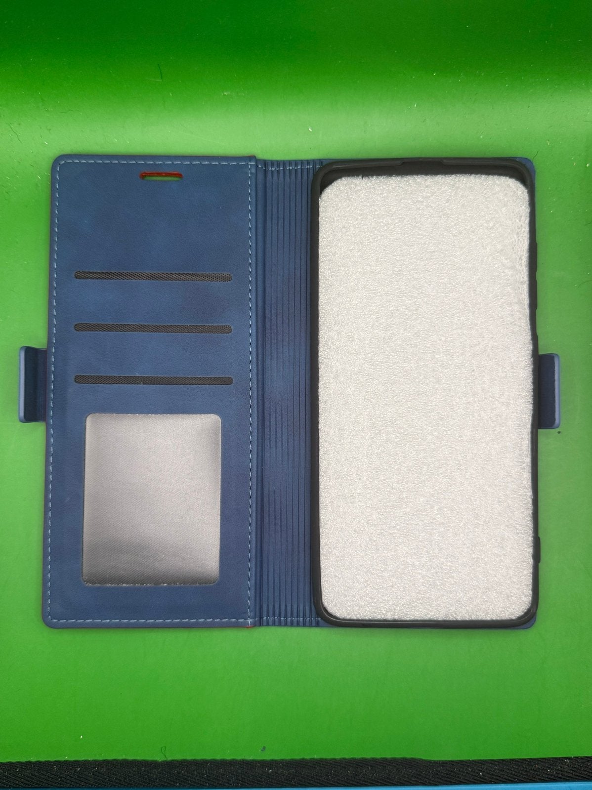 Nieuw A51 Hoesje met Magnetische Sluiting en Suède Look, Ophalen of Verzenden, Nieuw, Hoesje of Tasje