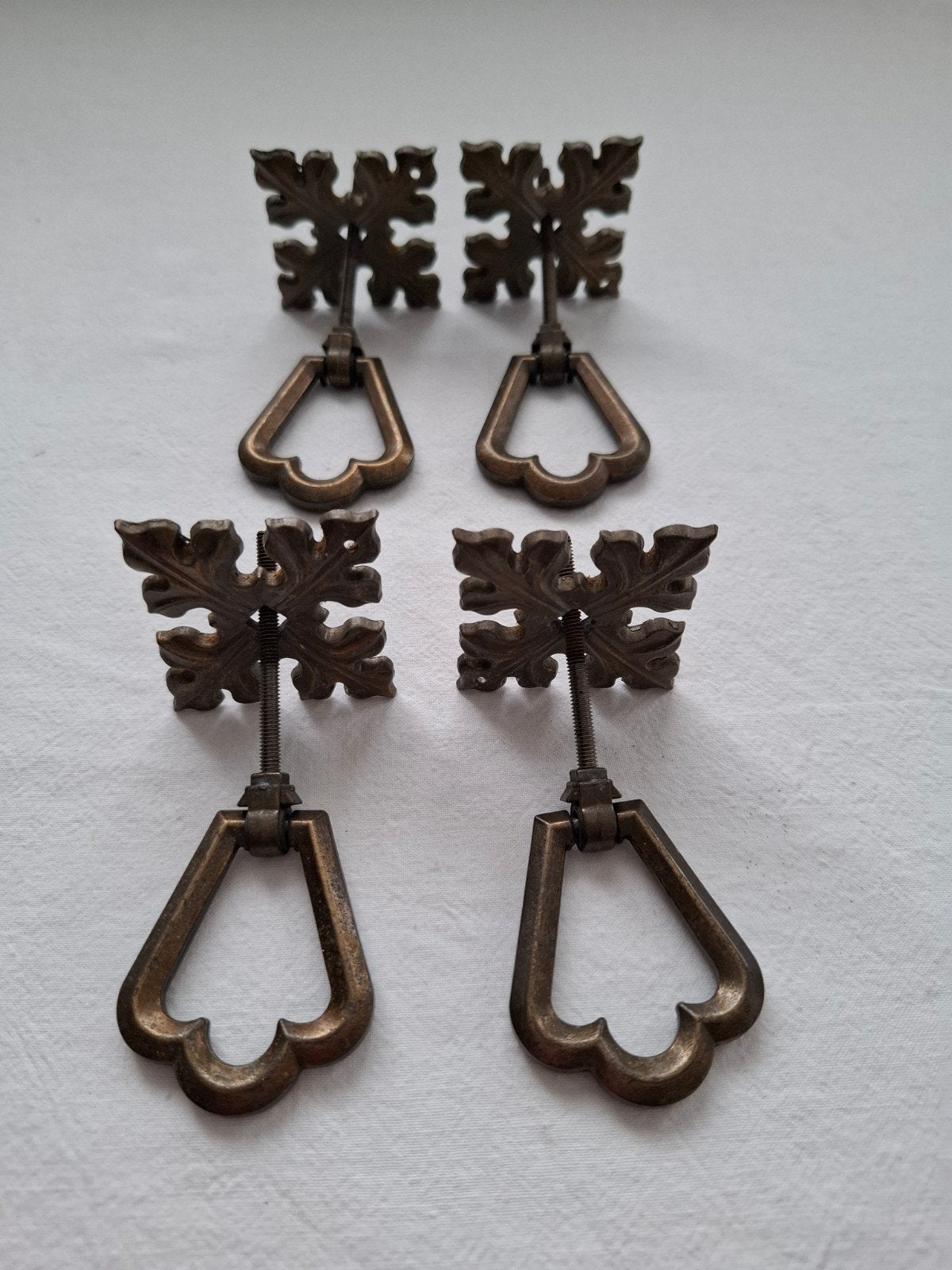 4 stuks oude deur/ lade knoppen, Antiek en Kunst, Curiosa en Brocante, Ophalen of Verzenden
