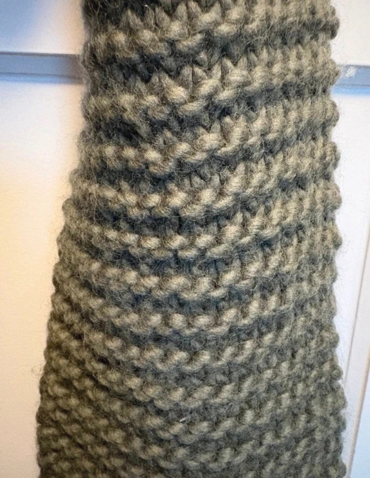 Handgemaakte Groene Sjaal - Granny's Finest, Kleding | Dames, Ophalen of Verzenden, Zo goed als nieuw, Maat 46/48 (XL) of groter