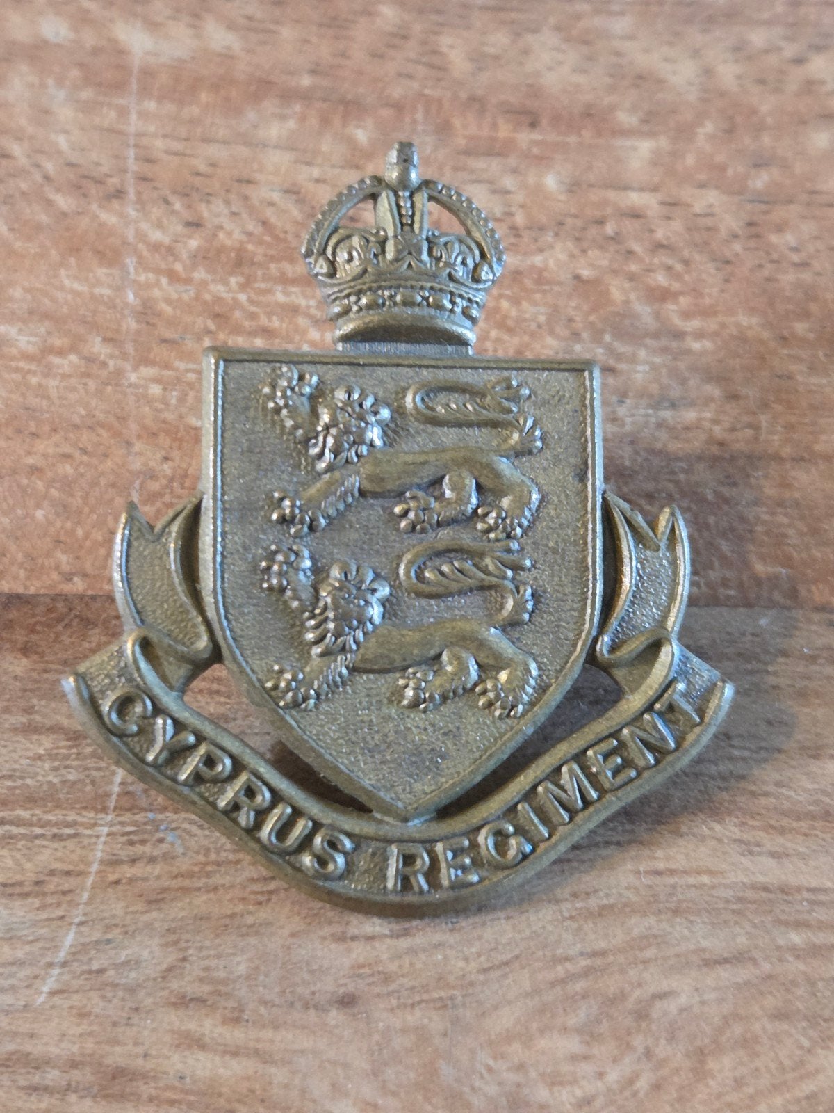 wo2 Cyprus regt, Ophalen of Verzenden, Landmacht, Engeland, Embleem of Badge
