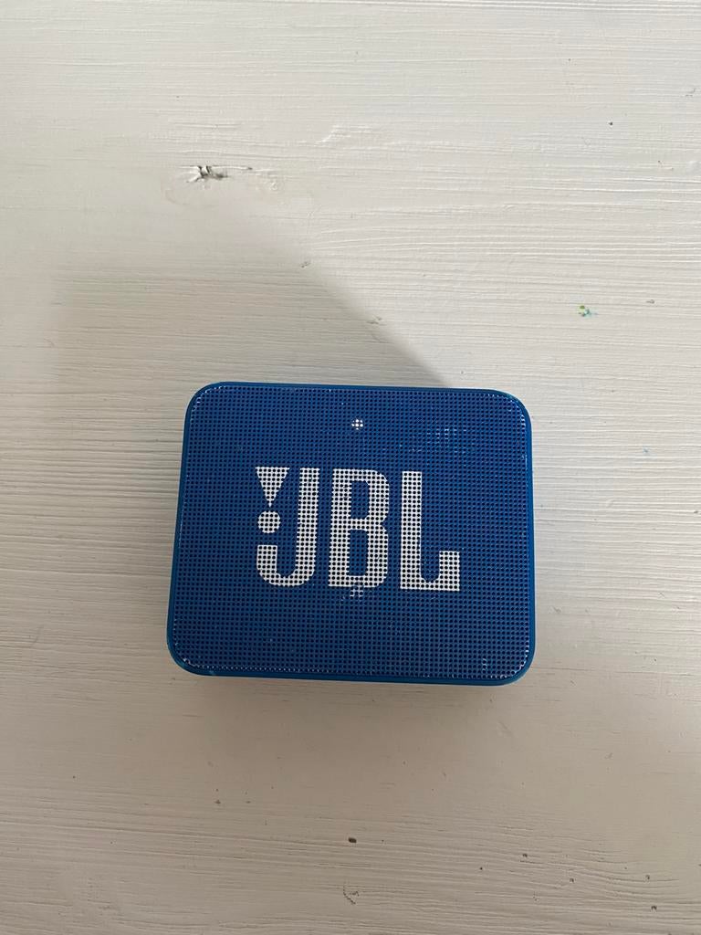 Jbl go2 speaker-lichte gebruikssporen-goede audio, Gebruikt, JBL, Overige typen, Ophalen of Verzenden