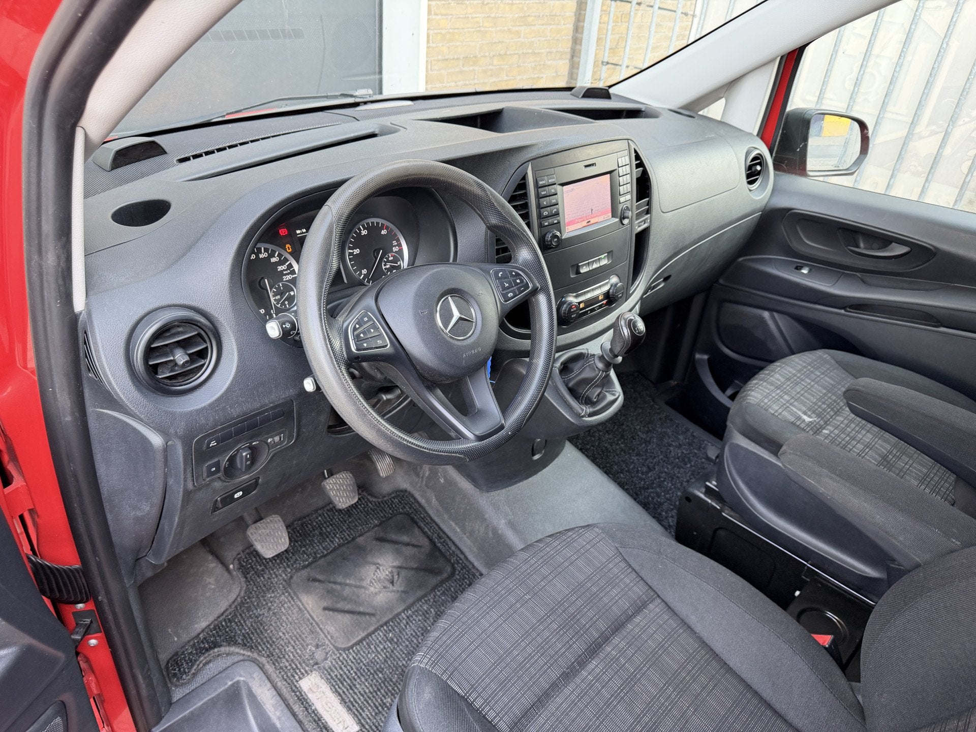Mercedes-Benz Vito 114 CDI Extra Lang Euro6 Clima/trekhaak/c, Gebruikt, 4 cilinders, Bedrijf, 1974 kg