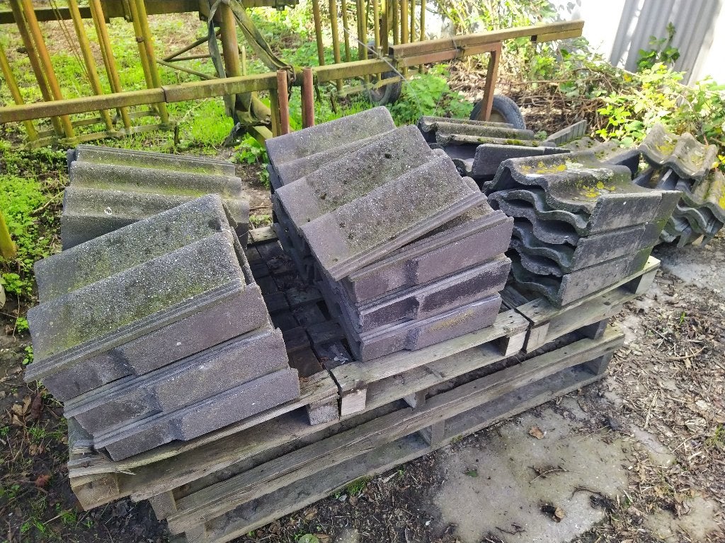 kantpannen of gevelpannen RBB Neroma, Doe-het-zelf en Verbouw, Ophalen, Gebruikt, Steen of Klei, 5 tot 10 m²