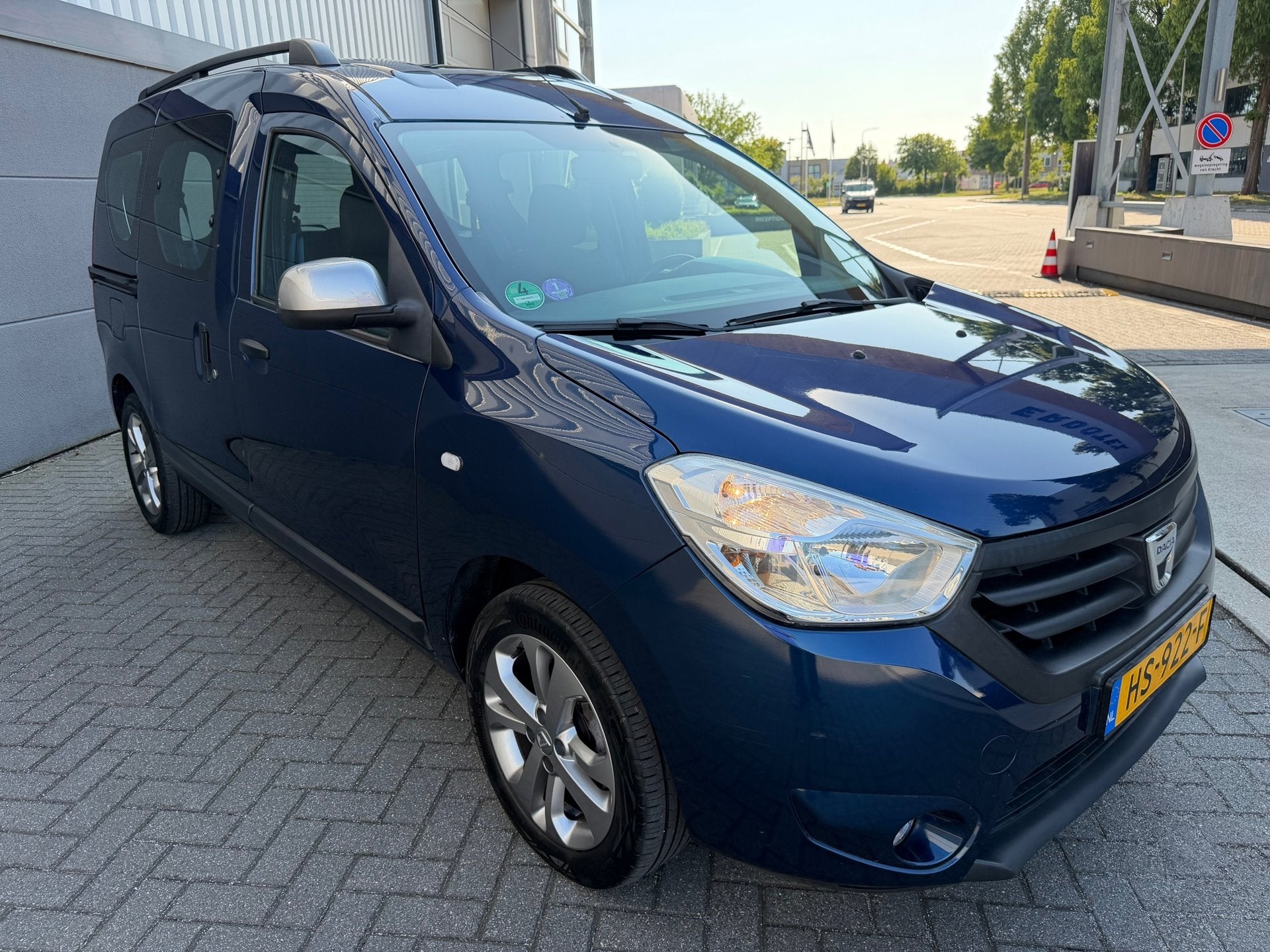 Dacia Dokker 1.2 TCe 10th Anniversary*Trekhaak*Cruise*Airco*, Voorwielaandrijving, Gebruikt, Euro 6, 4 cilinders