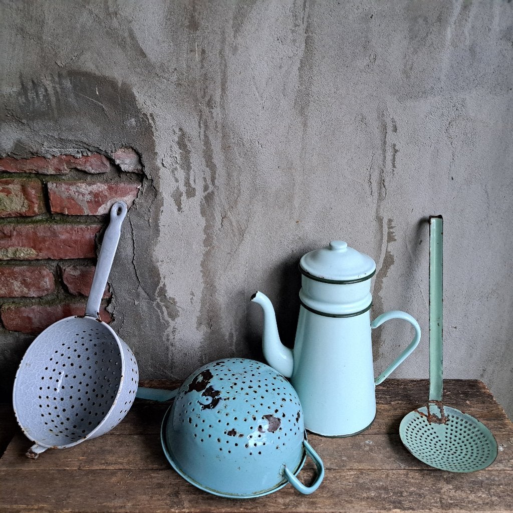 Oude emaille vergiet met steel koffiepot schuimspaan *Etage3, Gebruikt, ., Ophalen of Verzenden, .