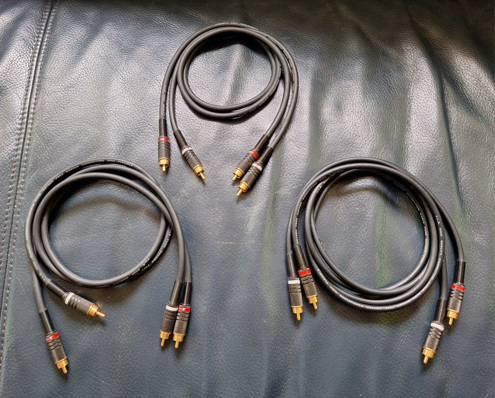 Audiokabels merk VLS, tulpstekkers, drie stuks., Audio, Tv en Foto, Audiokabels en Televisiekabels, Ophalen of Verzenden, Minder dan 2 meter