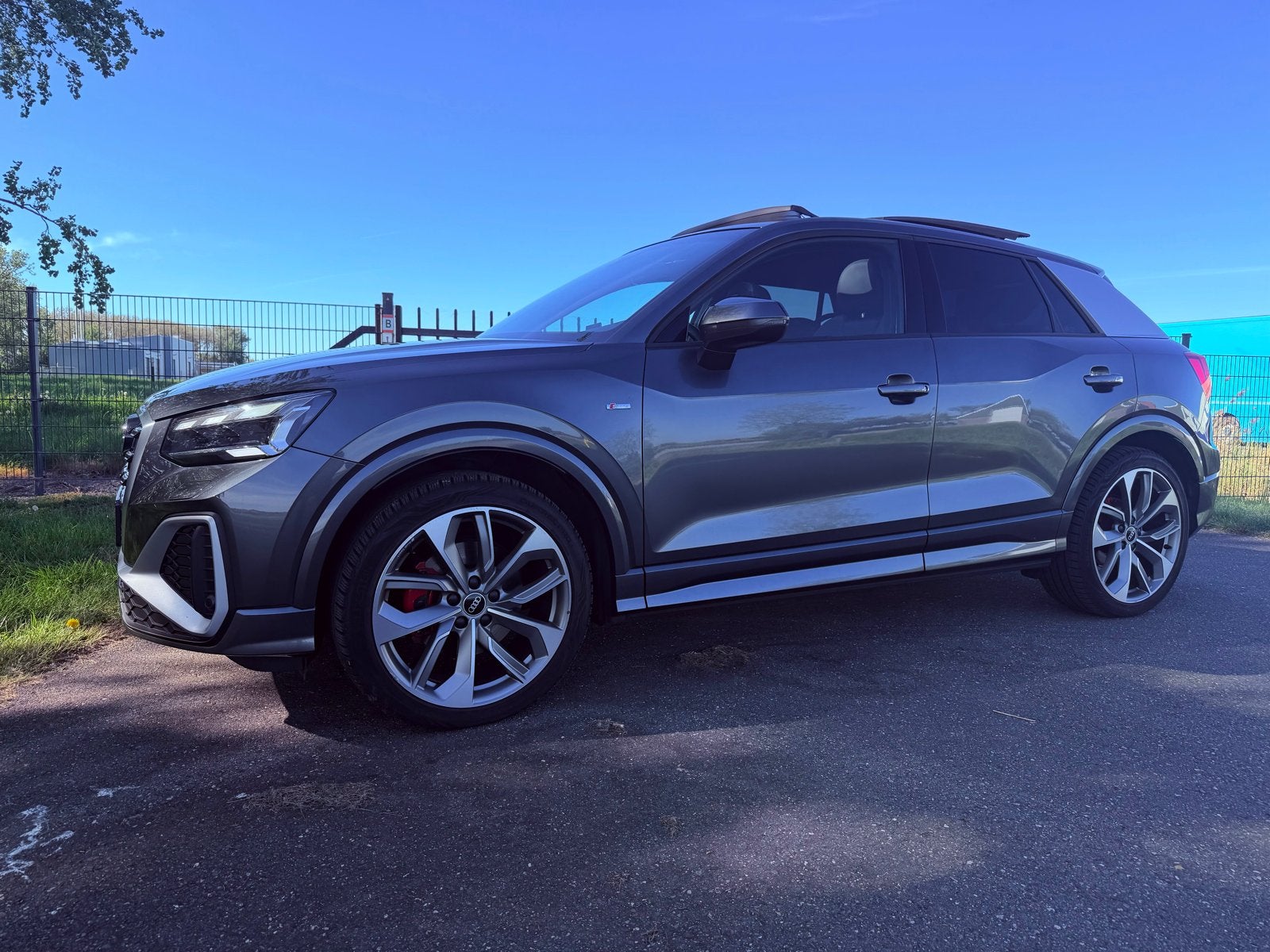Audi Q2 S-Line Full Option! 2021 MOET WEG!PANO/APK/NW banden, Q2, 4 cilinders, 690 kg, Particulier