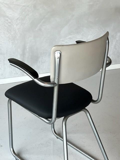 Ahrend de Cirkel eetkamerstoel vintage sledestoel retro, Gebruikt, Vintage, Ahrend, Ophalen of Verzenden