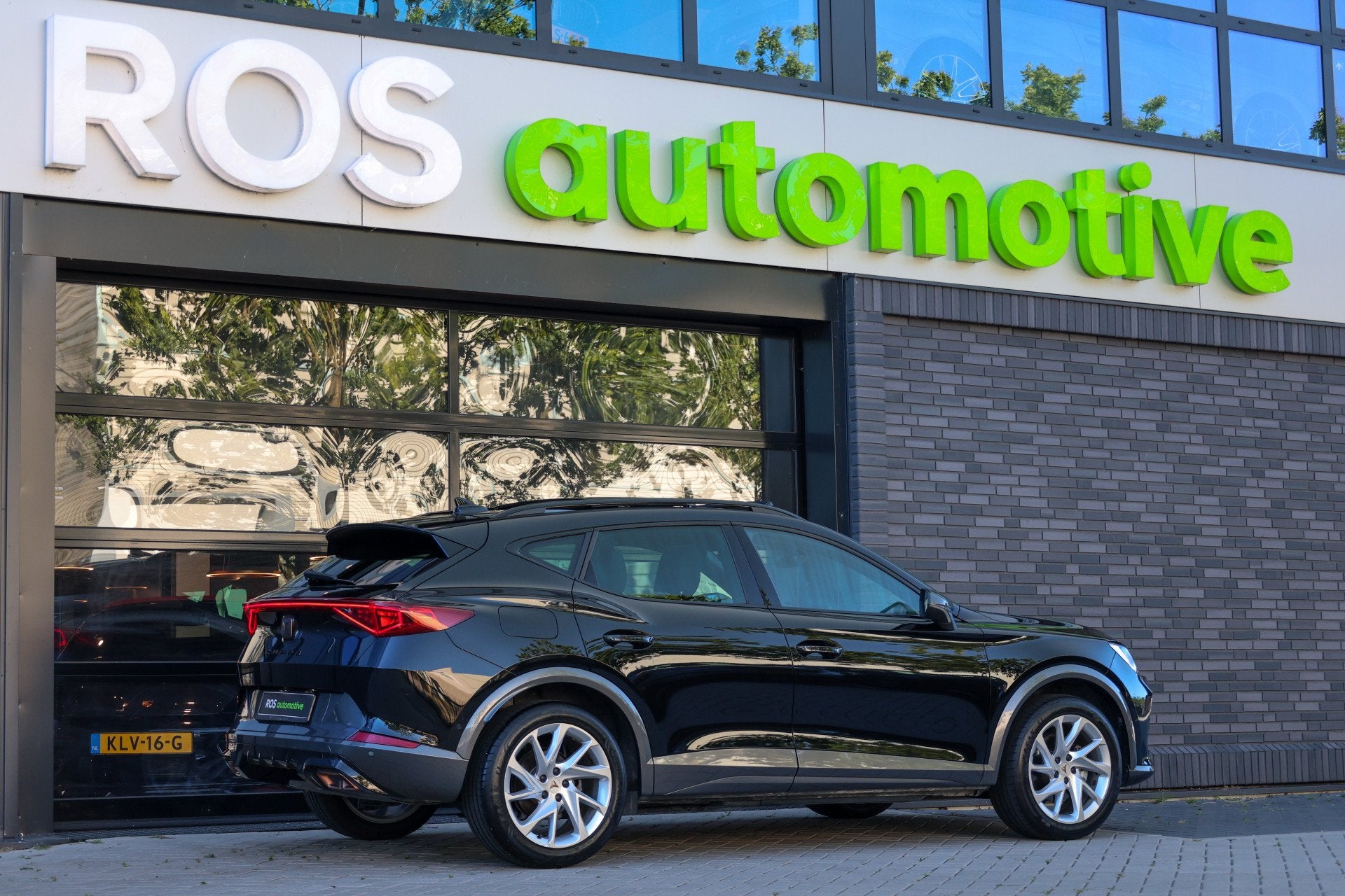 CUPRA Formentor 1.4 e-Hybrid Business | BTW | PANO | CAMERA, Auto's, Dealer onderhouden, Stof, Gebruikt, 4 cilinders