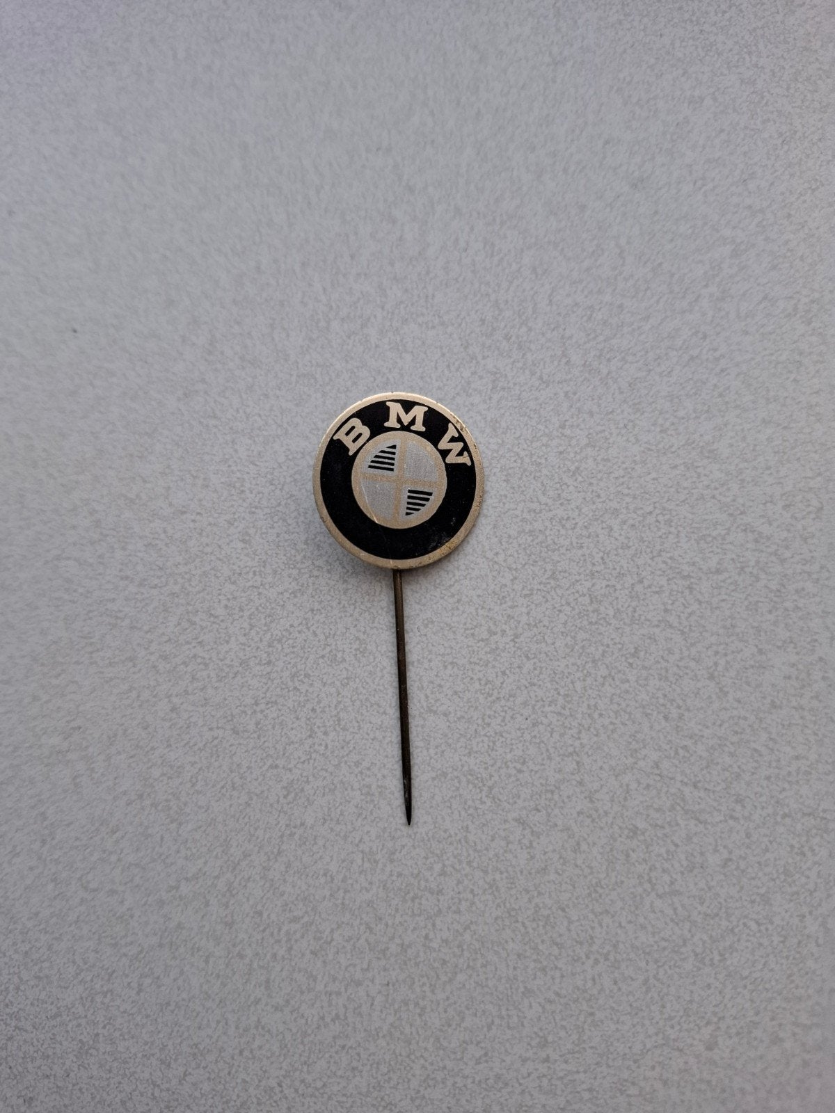 Vintage speldje pin prikker steekspeld BMW, Ophalen of Verzenden