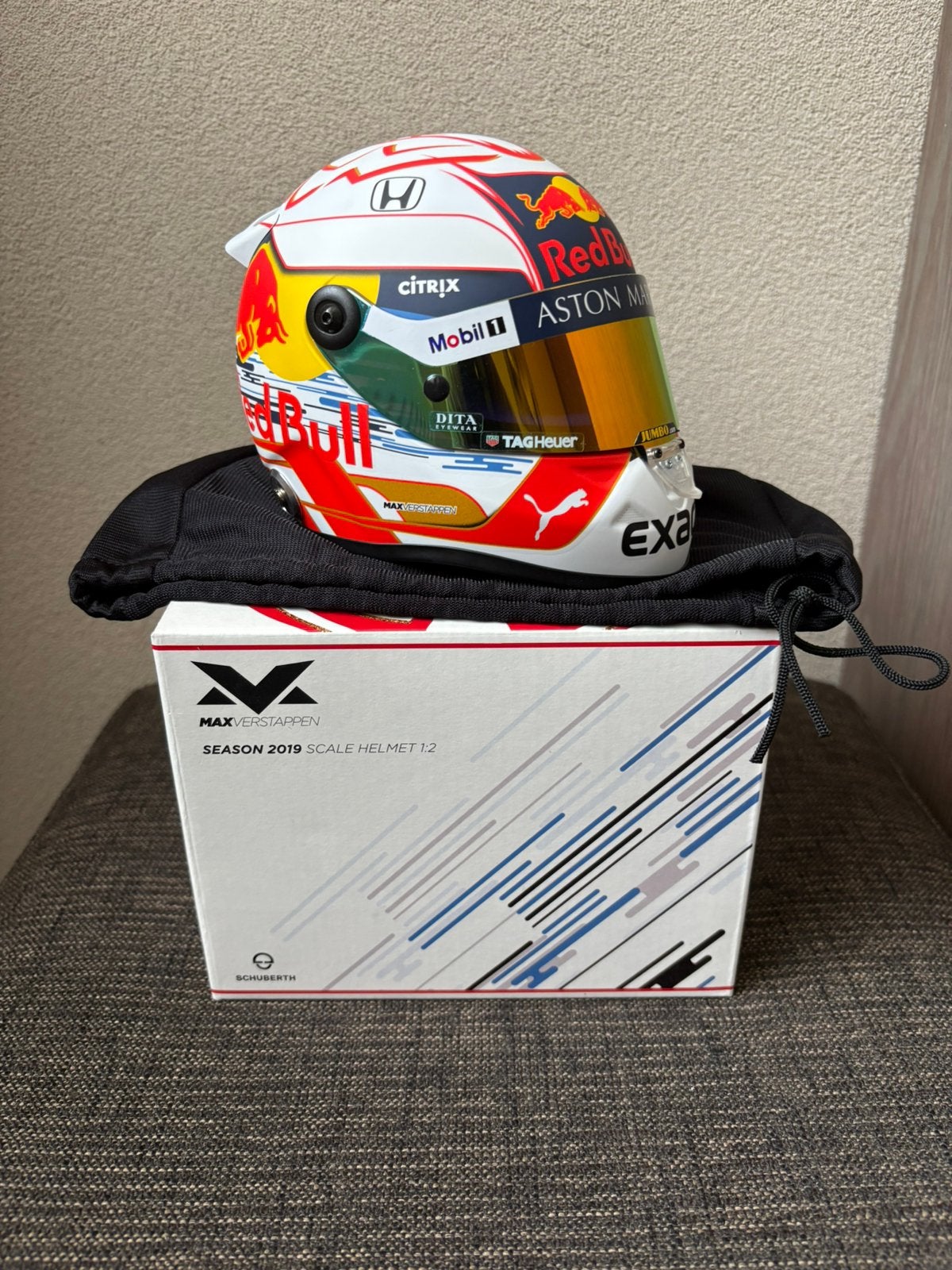 Max Verstappen Seizoenshelm 2019  Webshop Editie 1:2, Ophalen of Verzenden, Zo goed als nieuw, Formule 1