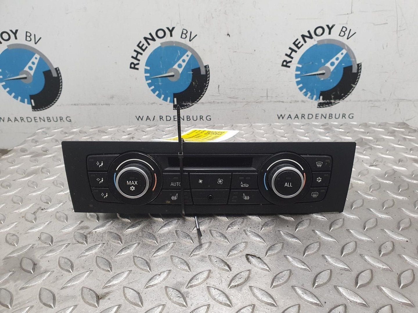 BMW 1 SERIES E87LCI 116i High Executive  KACHEL BEDIENINGSPA, Ophalen of Verzenden, Gebruikt, ARN erkend