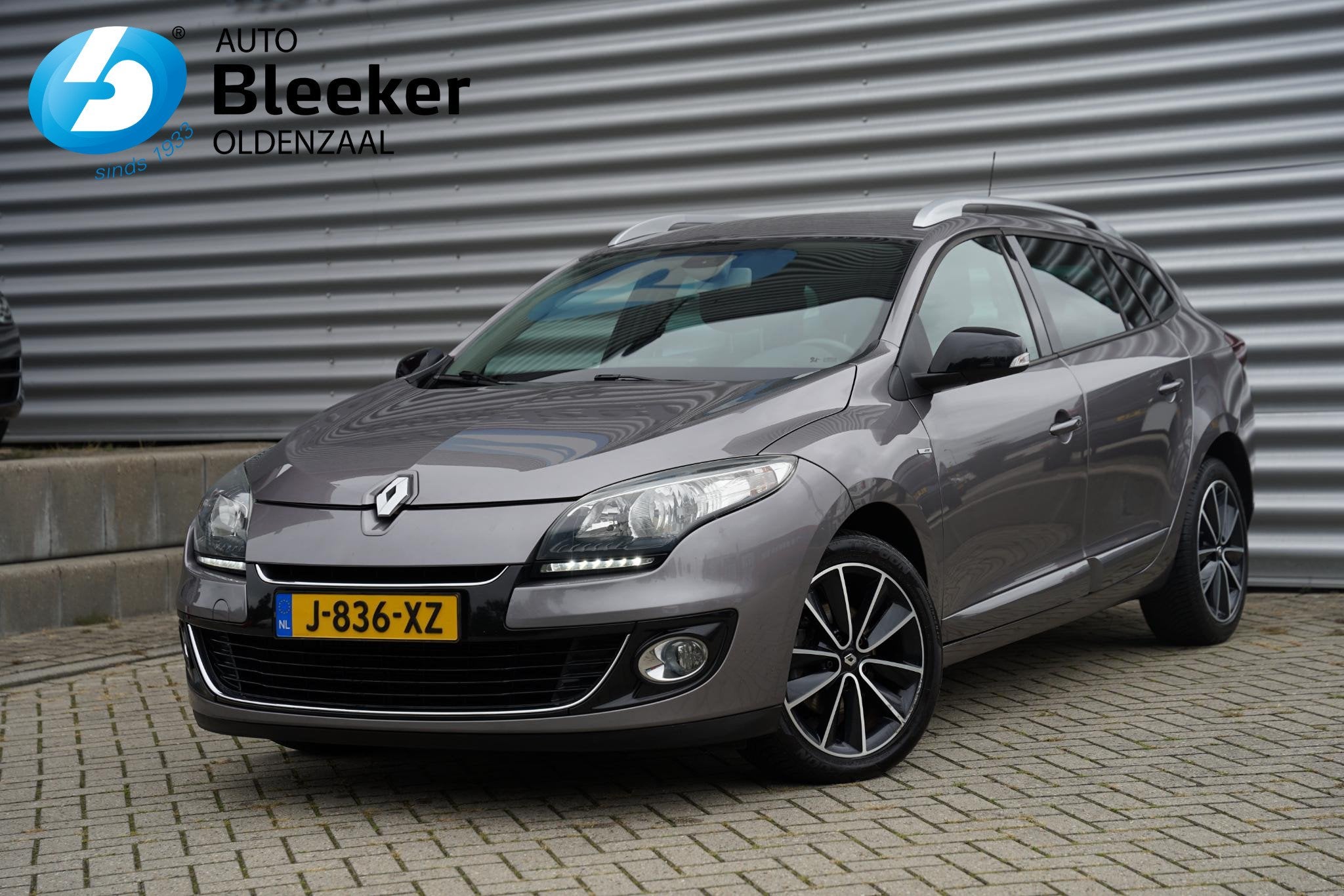 Renault Mégane Estate 1.4 TCe Bose Ecc Navi Cruise PDC, Auto diversen, Renault Nederland N.V., Renault, Stationwagon, Handgeschakeld