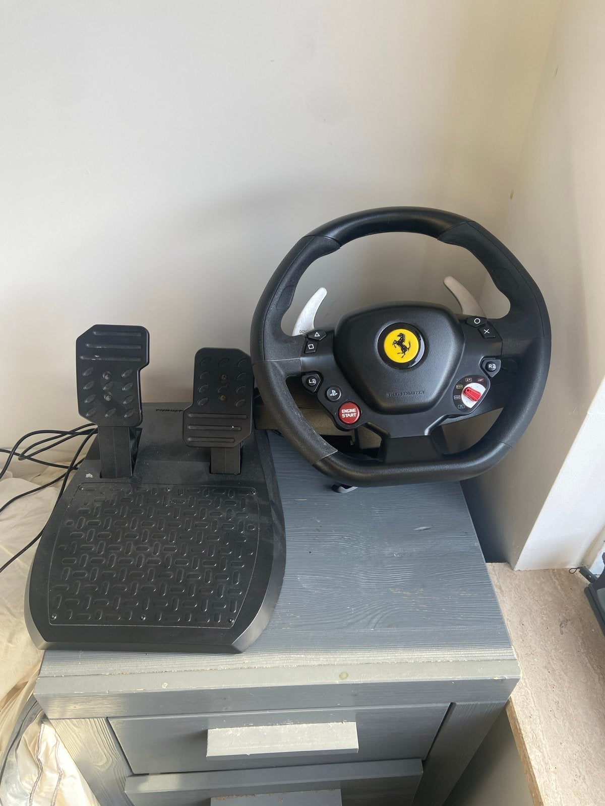 Thrustmaster Ferrari racestuur en pedalen voor PlayStation, Racestuur, Gebruikt, Thrustmaster, PlayStation