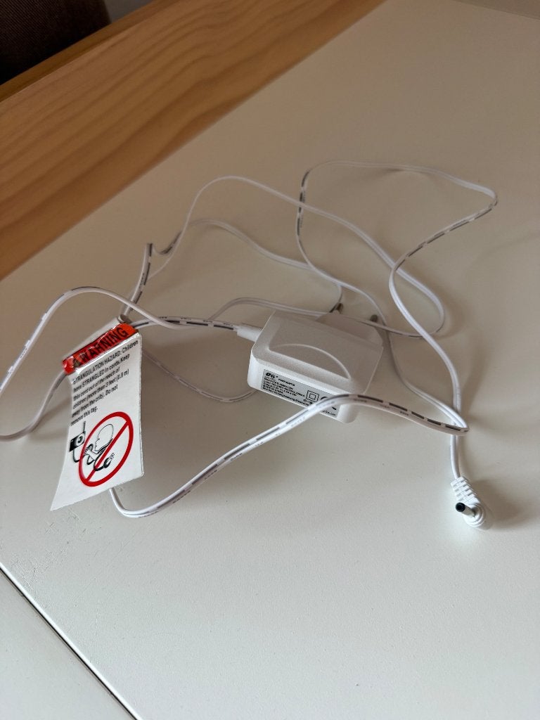 Luvion essential adapter, Kinderen en Baby's, Babyfoons, Ophalen of Verzenden, Zo goed als nieuw, 100 tot 250 meter