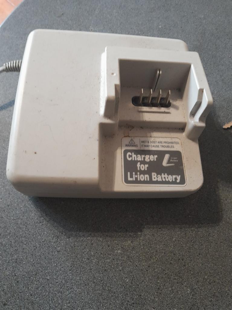 Oplader gazelle, flyer etc 26 volt, Fietsen en Brommers, Fietsonderdelen, Ophalen of Verzenden, Flyer, J, H