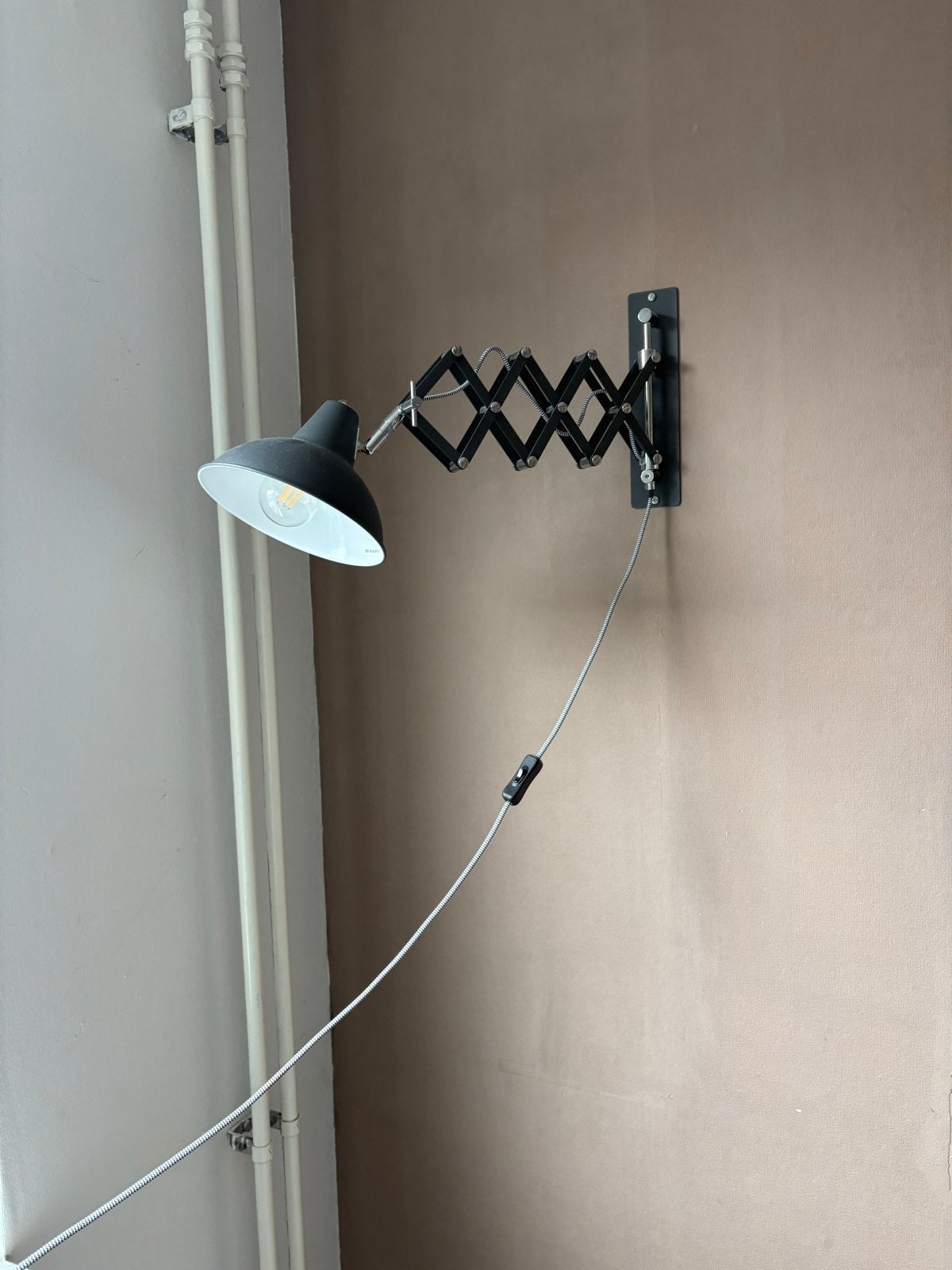 Uitschuifbare wandlamp - Zwart, Huis en Inrichting, Ophalen, Zwart, E27 (groot), Zo goed als nieuw