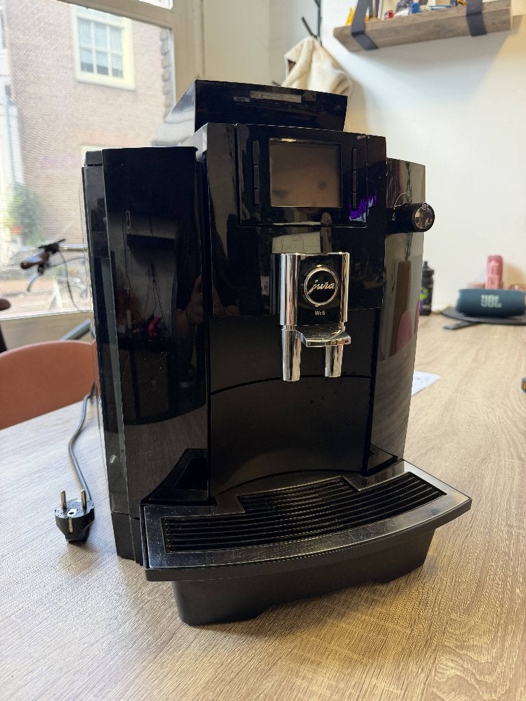 JURA WE6 Professional koffiemachine | Recent onderhouden, Witgoed en Apparatuur, Koffiezetapparaten, Ophalen, Gebruikt, 10 kopjes of meer