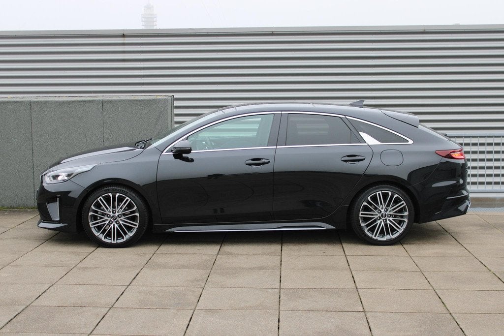Kia ProCeed 1.5 T-GDI GT-PlusLine schuifdak / El.achterklep, Gebruikt, Euro 6, 4 cilinders, 160 pk