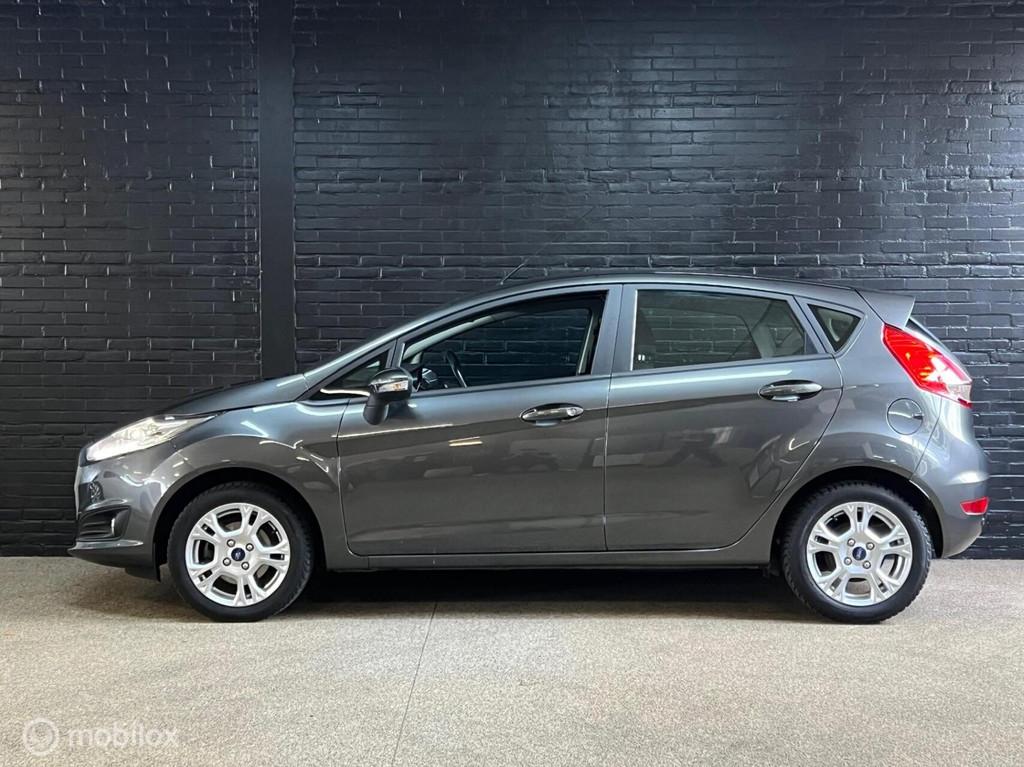 Ford Fiesta 1.0 Titanium LM VELGEN PDC CLIMA, Voorwielaandrijving, Gebruikt, Euro 6, 525 kg